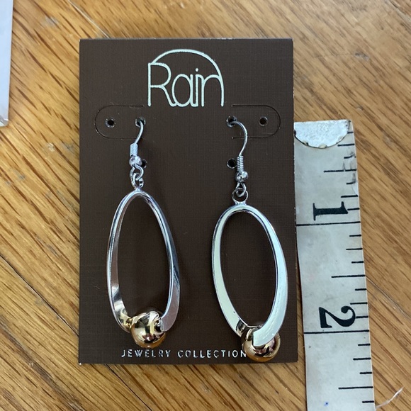 Silver Oval Drop Earrings - Picture 4 of 4